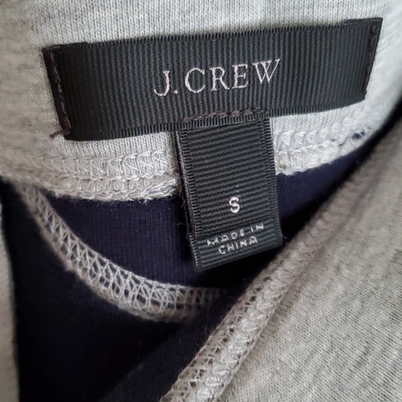 Skirt (gently used) - Picture 3 of 3